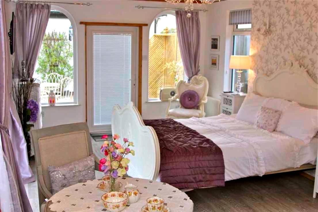 Formby Pinewood Studio Bed & Breakfast Eksteriør bilde